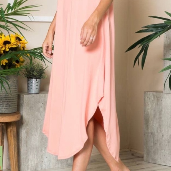 🍉Halter Neck Maxi Dress🍈 - Picture 3 of 4